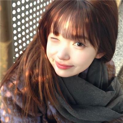 带子狼 在那双小手中