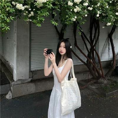 深蓝与月光